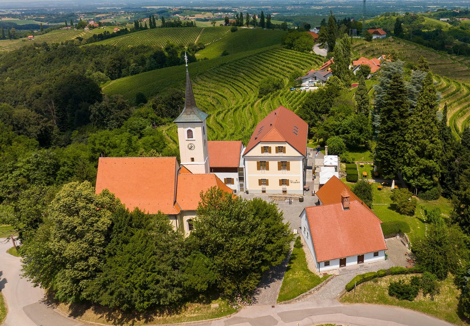 Ozadje