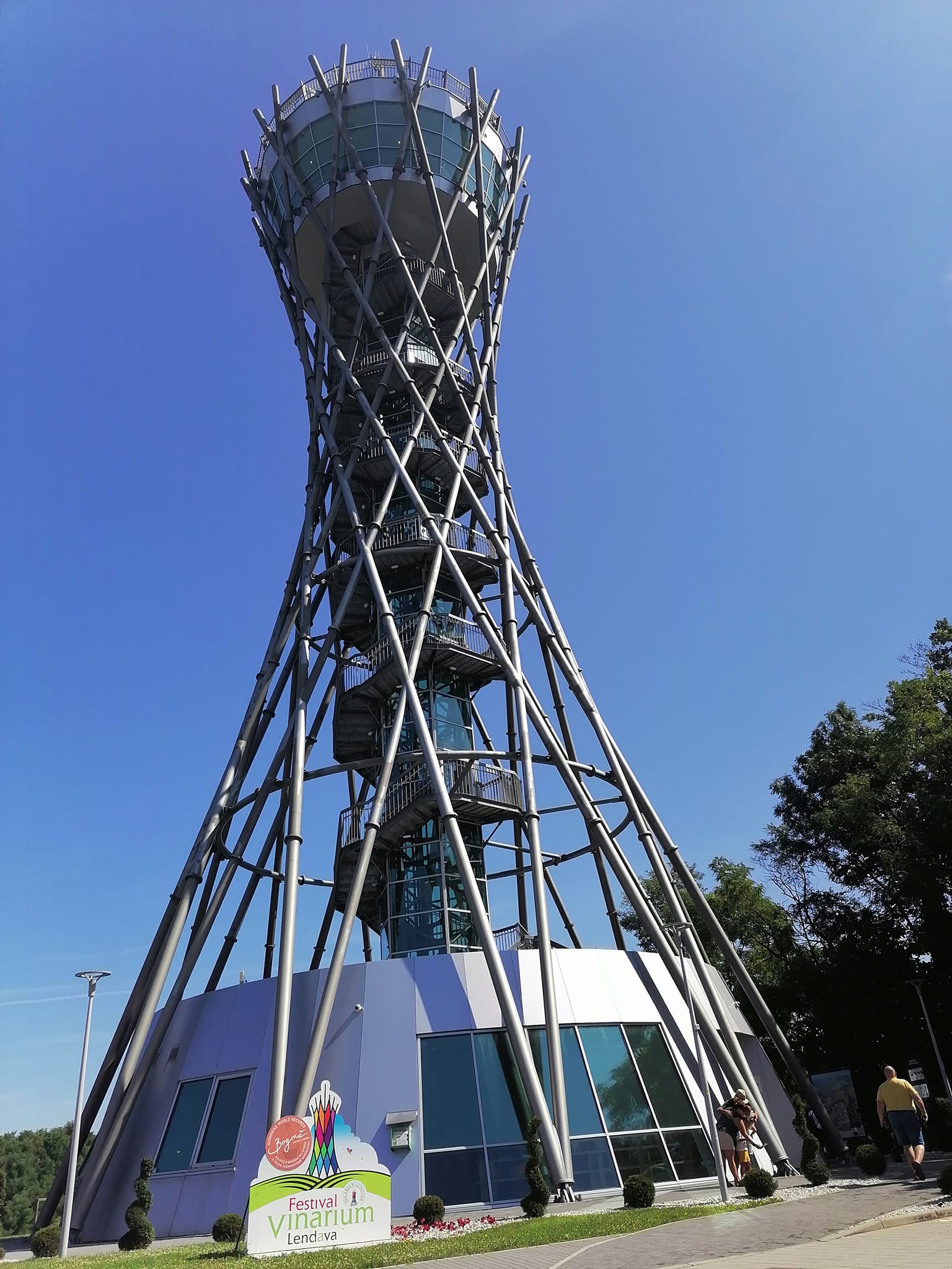Ozadje