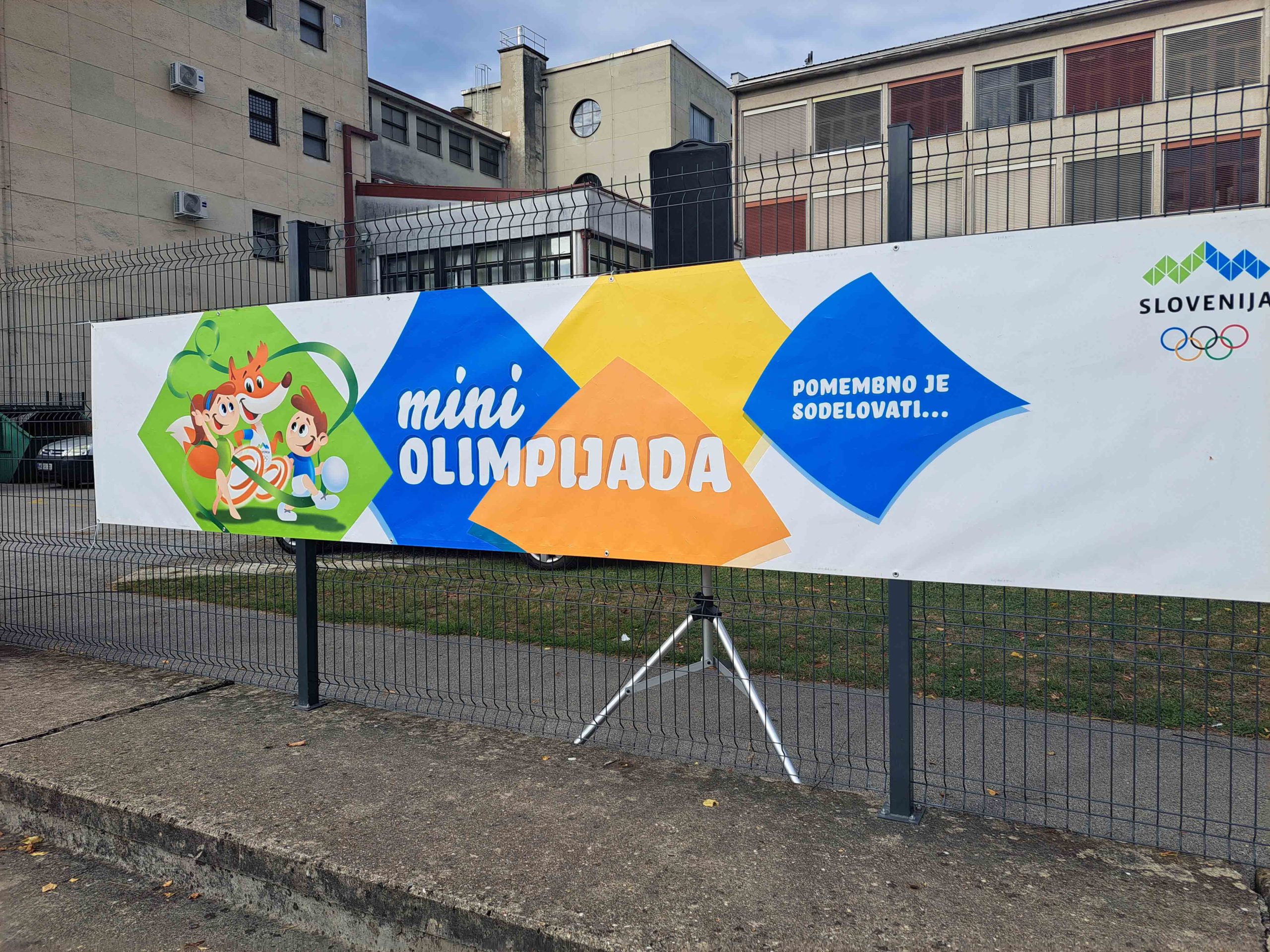 Ozadje